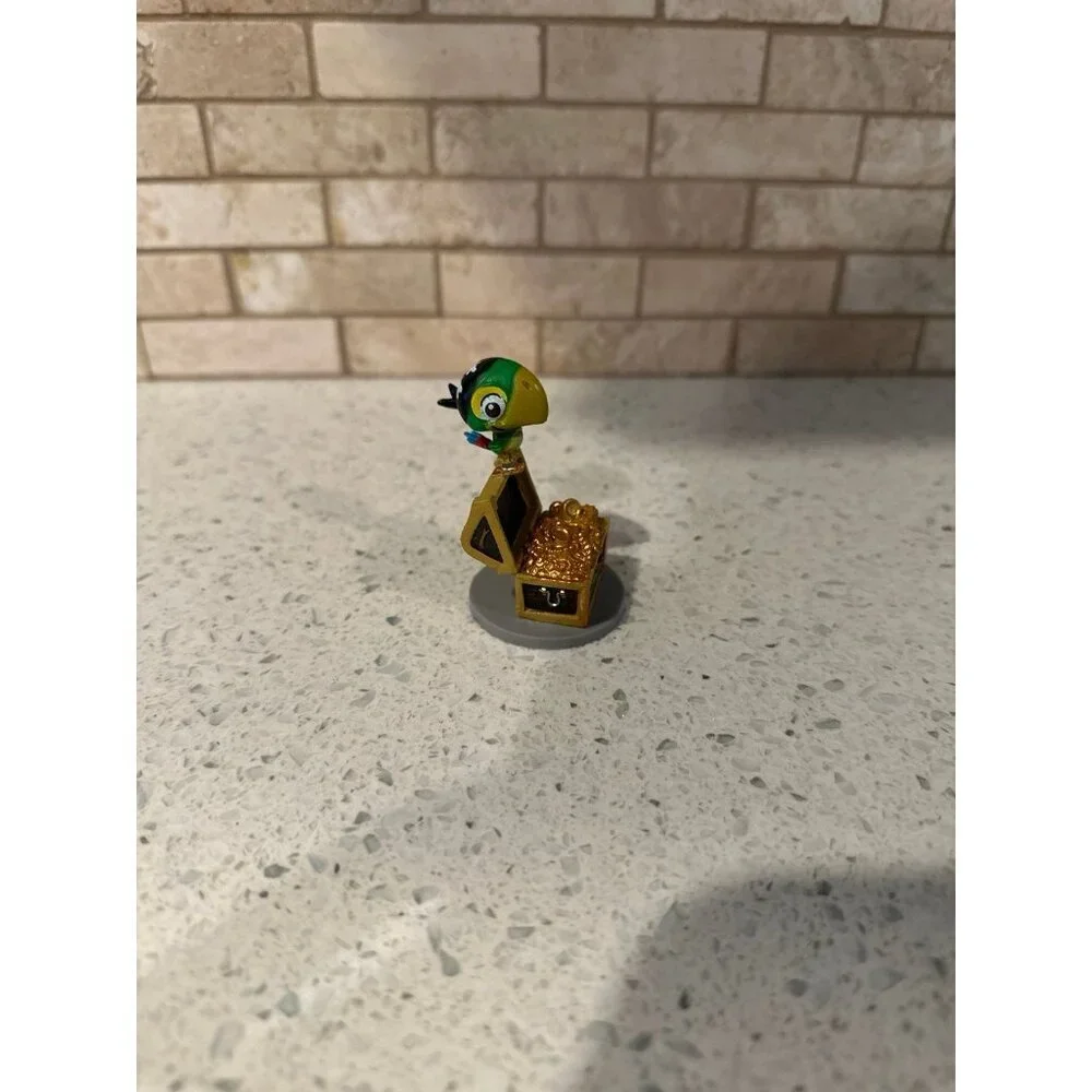 Disney Store Peter Pan Parrot Figure Collectible‎